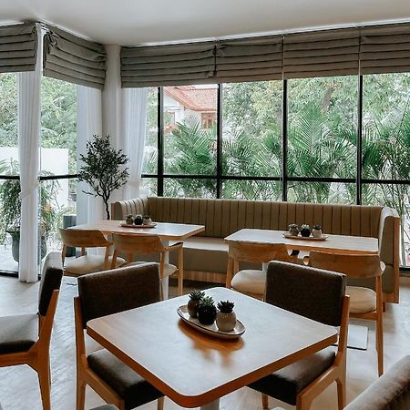 Casa Calma Hotel Dżakarta Zewnętrze zdjęcie
